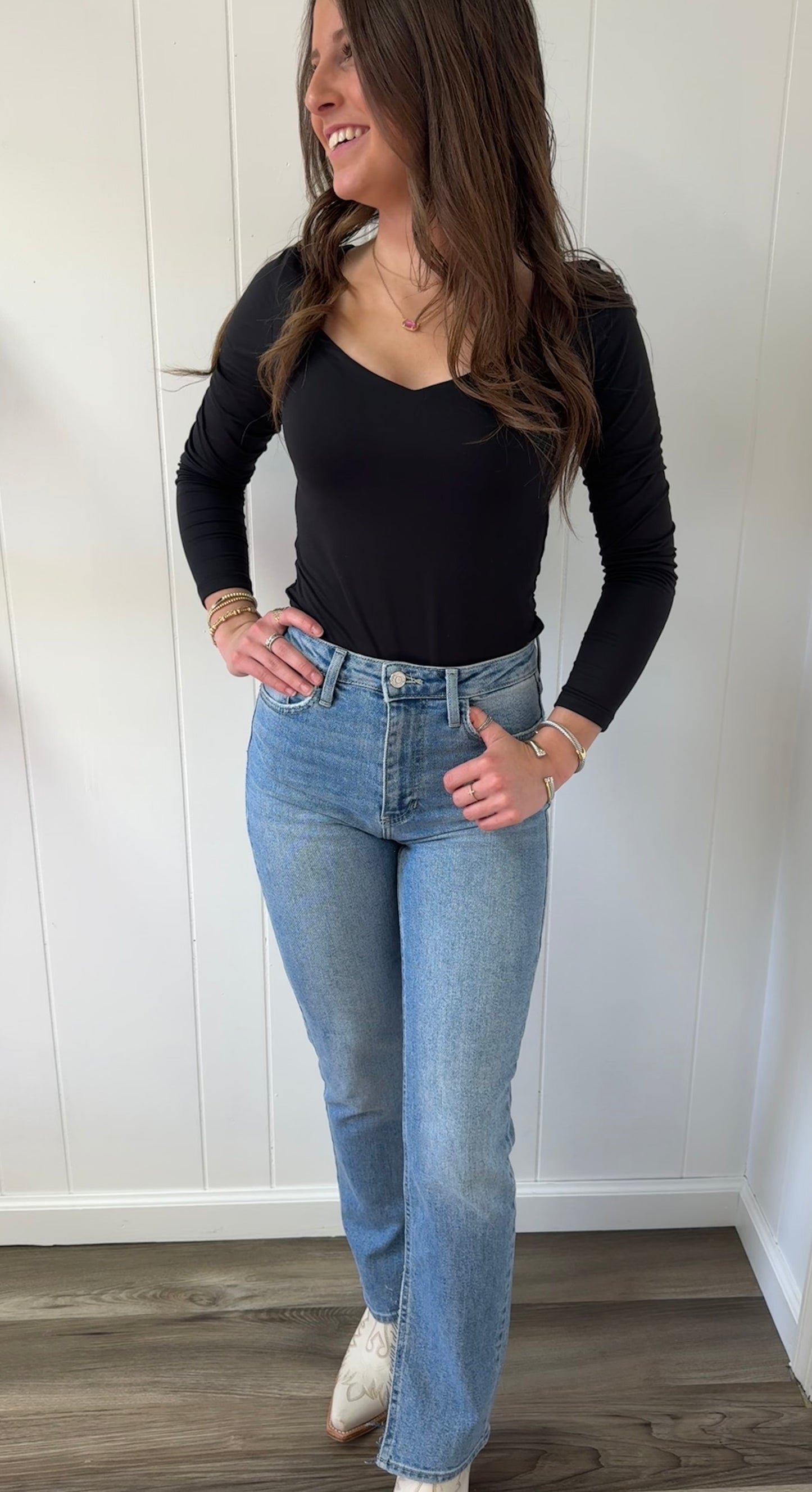 Straight Leg Stretch Jeans w/ Side Slit