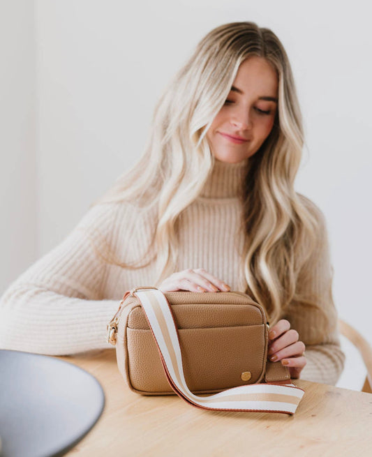 The Willow Crossbody - Light Camel